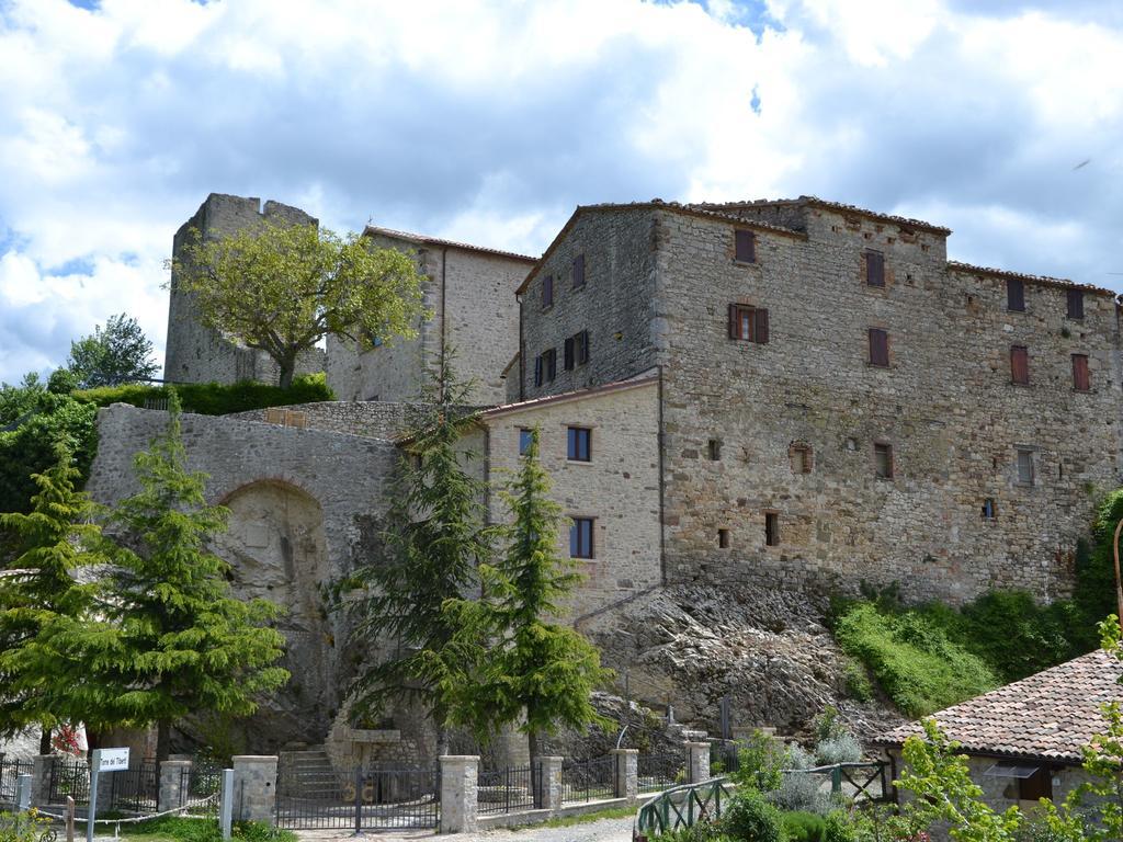 Belvilla By Oyo Graceful Apartment With Garden Petrella Guidi Bagian luar foto